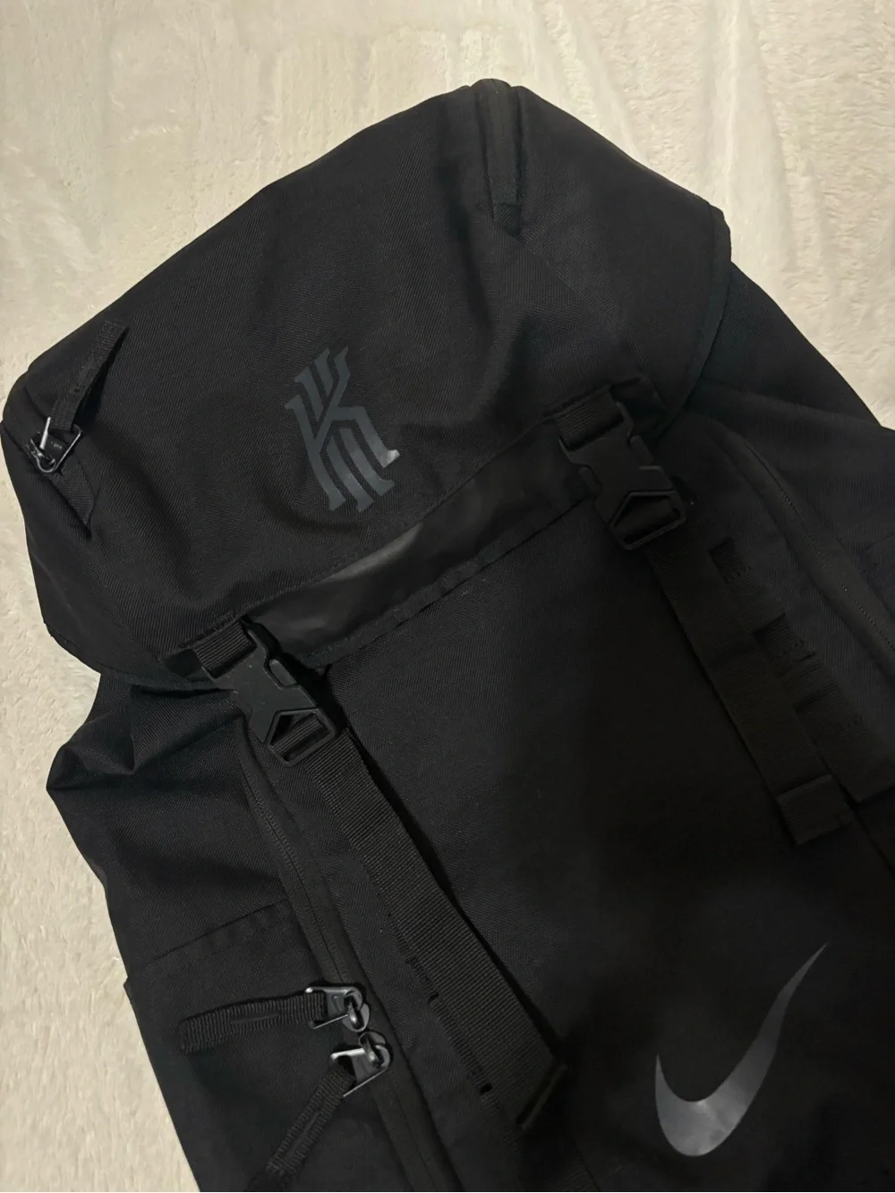 Nike Kyrie Backpack Basketball Hoops Extremely Rare College School Collection